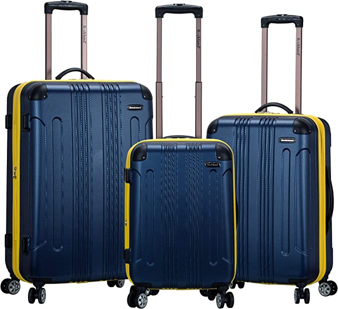 Benefits of colorful luggage
